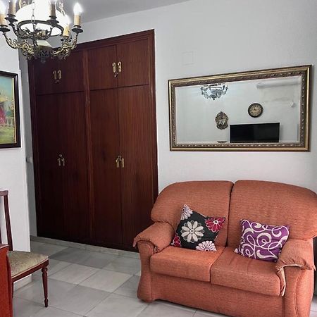Alojamientos Maria 2 Seville Ngoại thất bức ảnh